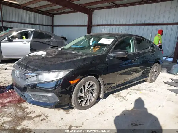 19XFC2F72HE225413 2017 HONDA CIVIC - Image 2