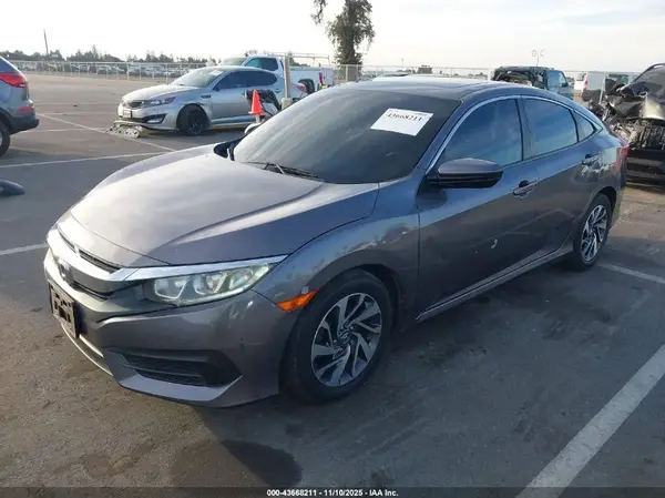 19XFC2F72HE227503 2017 HONDA CIVIC - Image 2