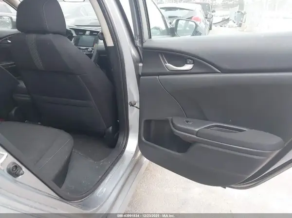 19XFC2F72JE000351 2018 HONDA CIVIC - Image 8