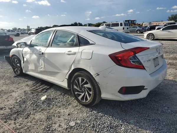 19XFC2F72JE002861 2018 HONDA CIVIC - Image 2