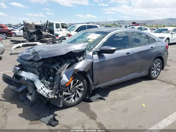 19XFC2F72JE011401 2018 HONDA CIVIC - Image 2