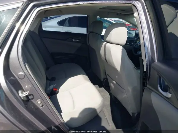19XFC2F72JE011401 2018 HONDA CIVIC - Image 8
