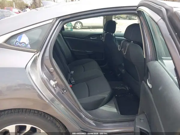 19XFC2F72JE017098 2018 HONDA CIVIC - Image 8