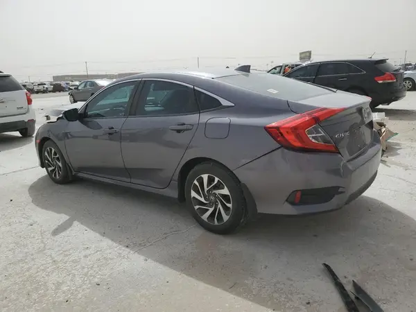 19XFC2F72JE017120 2018 HONDA CIVIC - Image 2