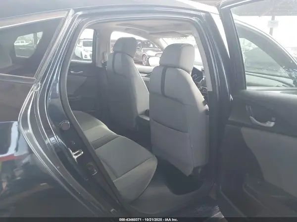 19XFC2F72JE019546 2018 HONDA CIVIC - Image 8