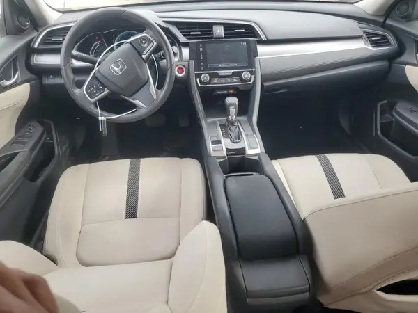19XFC2F72JE021197 2018 HONDA CIVIC - Image 8