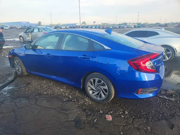 19XFC2F72JE026576 2018 HONDA CIVIC - Image 2