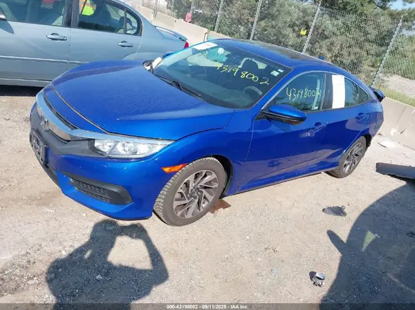 19XFC2F72JE034435 2018 HONDA CIVIC - Image 2