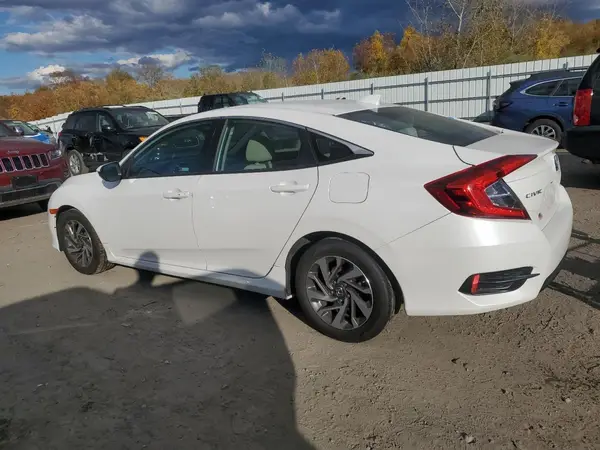 19XFC2F72JE207046 2018 HONDA CIVIC - Image 2