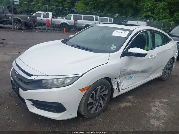 19XFC2F72JE207452 2018 HONDA CIVIC - Image 2