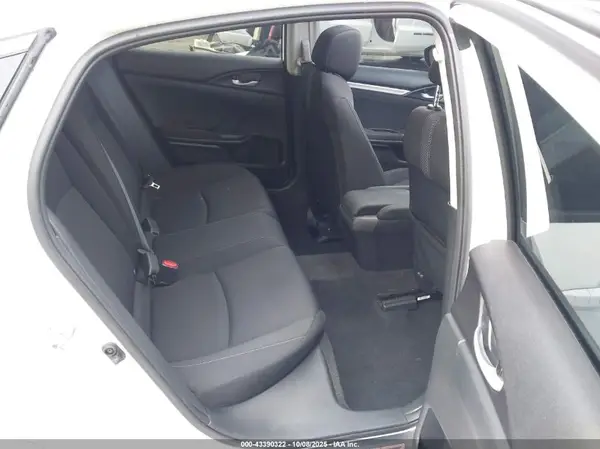 19XFC2F72JE208097 2018 HONDA CIVIC - Image 8