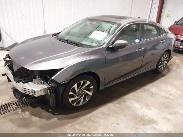 19XFC2F72JE208939 2018 HONDA CIVIC - Image 2