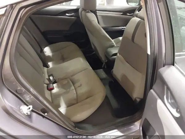19XFC2F72JE208939 2018 HONDA CIVIC - Image 8