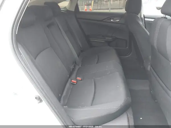 19XFC2F72JE209069 2018 HONDA CIVIC - Image 8