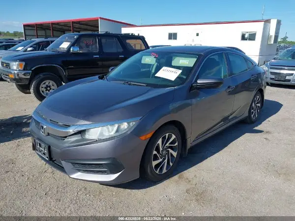 19XFC2F73GE004417 2016 HONDA CIVIC - Image 2