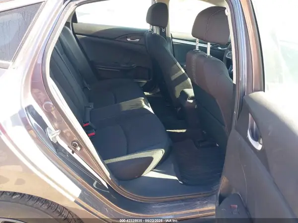 19XFC2F73GE004417 2016 HONDA CIVIC - Image 8
