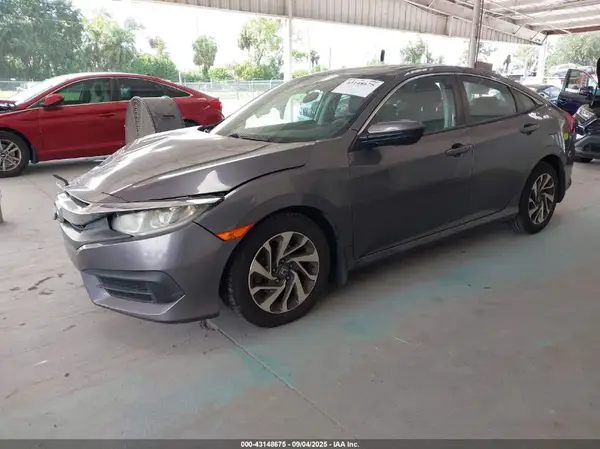 19XFC2F73GE011982 2016 HONDA CIVIC - Image 2