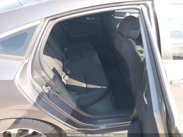 19XFC2F73GE025851 2016 HONDA CIVIC - Image 8