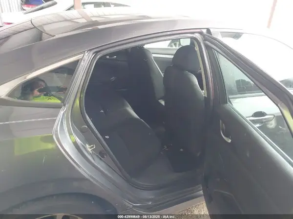 19XFC2F73GE060552 2016 HONDA CIVIC - Image 8