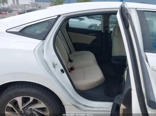 19XFC2F73GE078775 2016 HONDA CIVIC - Image 8