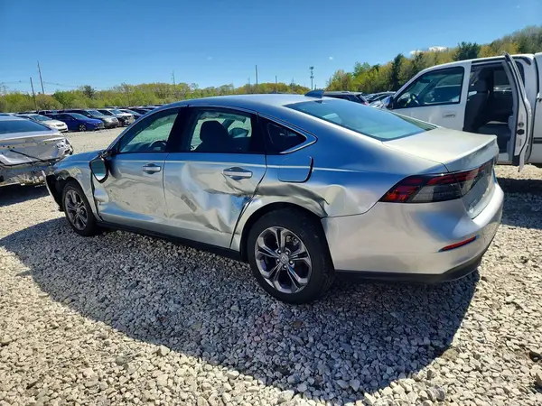 19XFC2F73GE203046 2016 HONDA CIVIC - Image 2