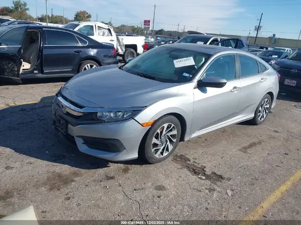 19XFC2F73HE063131 2017 HONDA CIVIC - Image 2