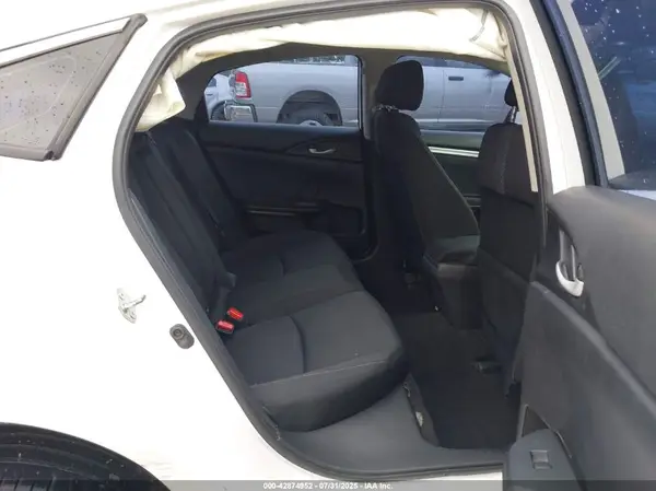 19XFC2F73HE063596 2017 HONDA CIVIC - Image 8