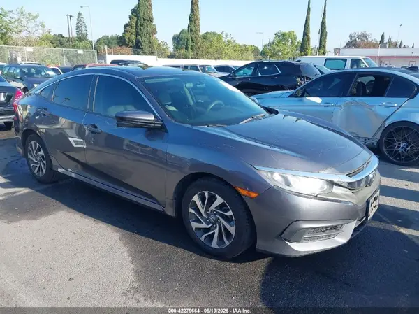 19XFC2F73HE213660 2017 HONDA CIVIC - Image 1