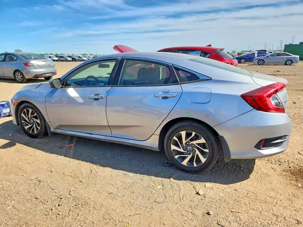 19XFC2F73JE003386 2018 HONDA CIVIC - Image 2