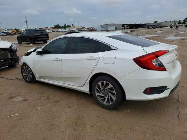 19XFC2F73JE006417 2018 HONDA CIVIC - Image 2