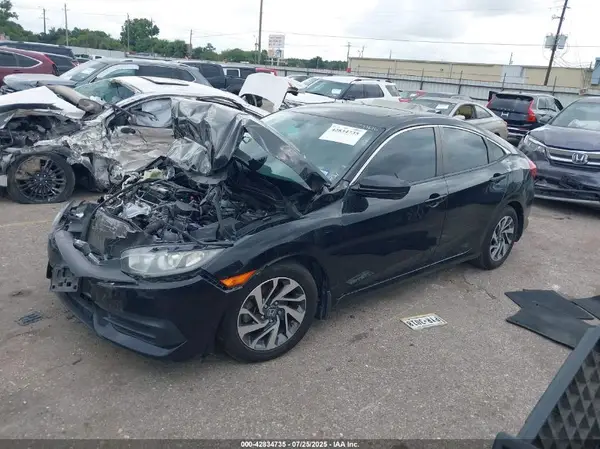 19XFC2F73JE017031 2018 HONDA CIVIC - Image 2