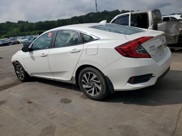 19XFC2F73JE023959 2018 HONDA CIVIC - Image 2