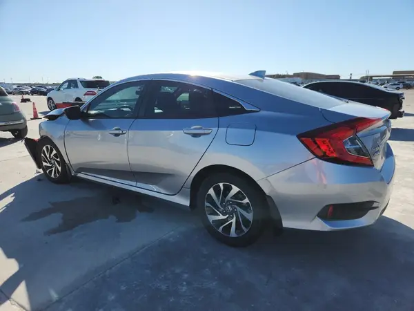 19XFC2F73JE034105 2018 HONDA CIVIC - Image 2