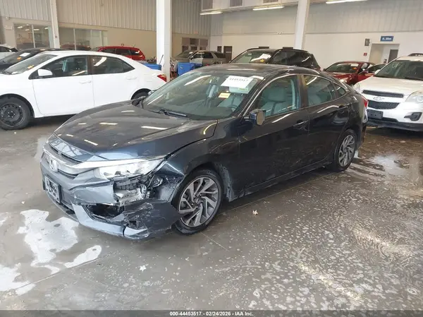 19XFC2F73JE035075 2018 HONDA CIVIC - Image 2