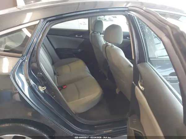 19XFC2F73JE035075 2018 HONDA CIVIC - Image 8
