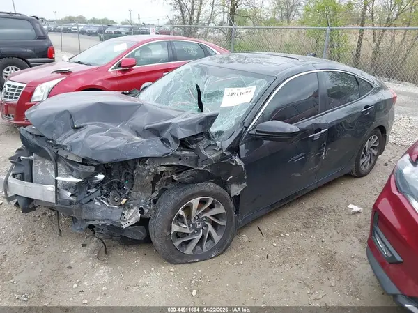 19XFC2F73JE036338 2018 HONDA CIVIC - Image 2