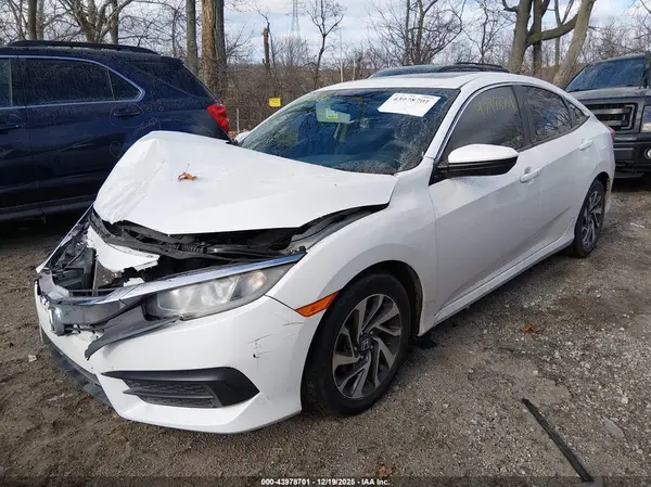 19XFC2F73JE037585 2018 HONDA CIVIC - Image 2
