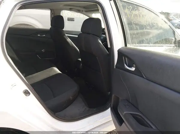 19XFC2F73JE037585 2018 HONDA CIVIC - Image 8