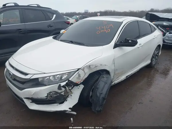 19XFC2F73JE040034 2018 HONDA CIVIC - Image 2