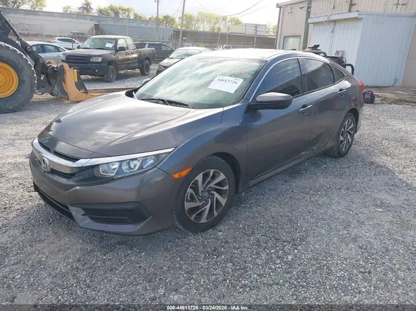 19XFC2F73JE041555 2018 HONDA CIVIC - Image 2