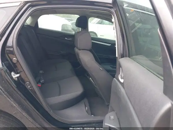 19XFC2F73JE203605 2018 HONDA CIVIC - Image 8