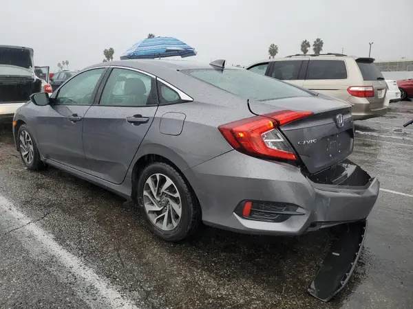 19XFC2F73JE204978 2018 HONDA CIVIC - Image 2