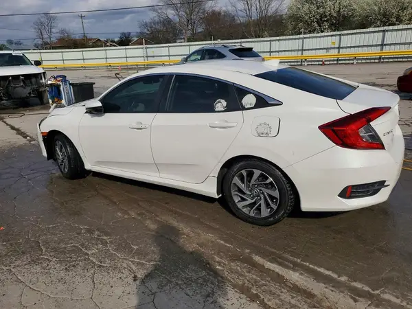 19XFC2F73JE207928 2018 HONDA CIVIC - Image 2