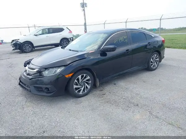19XFC2F74GE011697 2016 HONDA CIVIC - Image 2