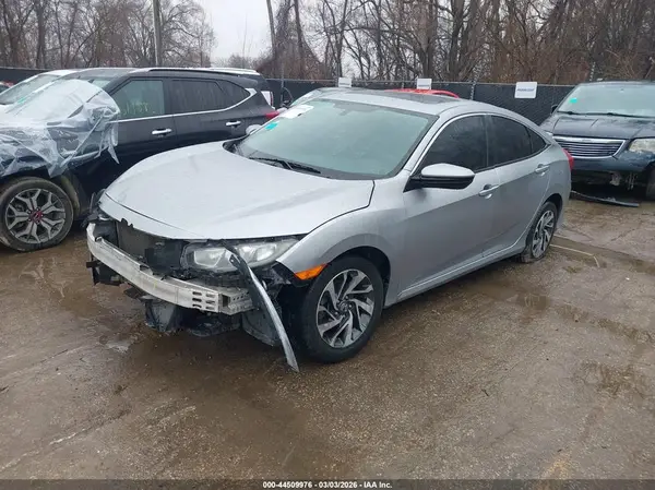 19XFC2F74GE086125 2016 HONDA CIVIC - Image 2