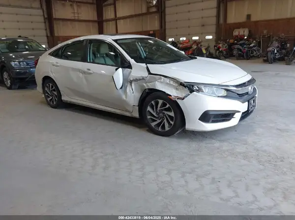19XFC2F74GE208501 2016 HONDA CIVIC - Image 1