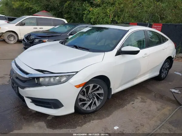 19XFC2F74HE029179 2017 HONDA CIVIC - Image 2