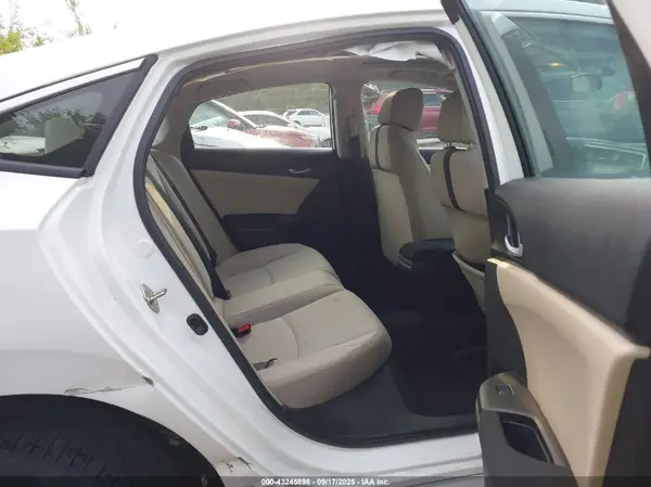 19XFC2F74HE029179 2017 HONDA CIVIC - Image 8