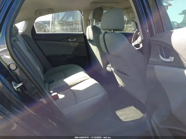 19XFC2F74HE032339 2017 HONDA CIVIC - Image 8