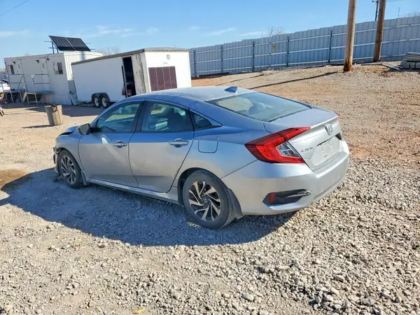 19XFC2F74HE039811 2017 HONDA CIVIC - Image 2